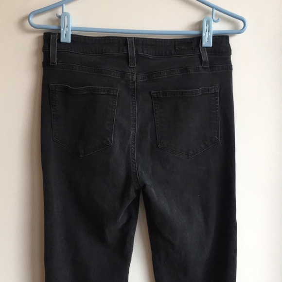 Paige Cropped Julia Jeans - Picture 5 of 12